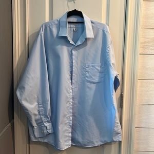 Light blue Van Husen Regular fit button down. Neck 17.5 sleeve 34/35